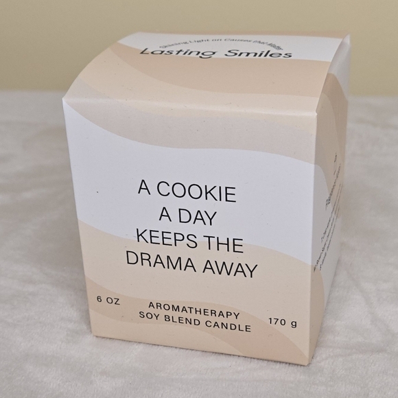 Lasting Smiles Soy Candle "A Cookie a Day Keeps the Drama Away" 6 oz - Picture 3 of 11